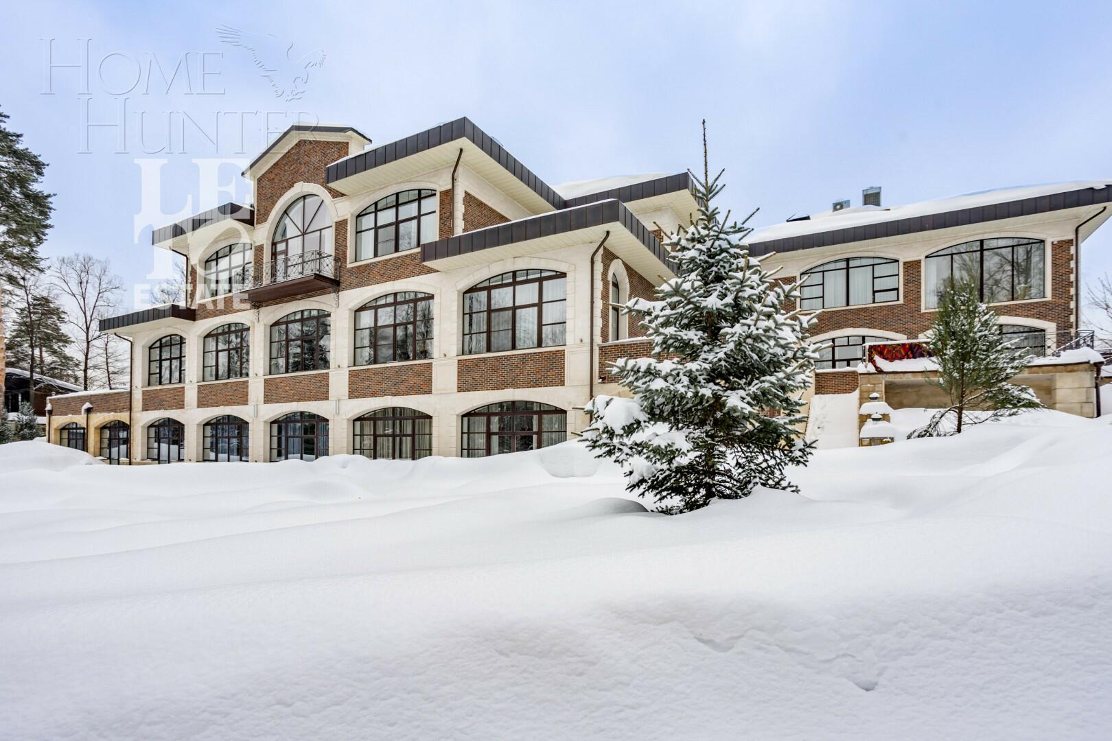 2-этажный коттедж 3 550 м² с отделкой