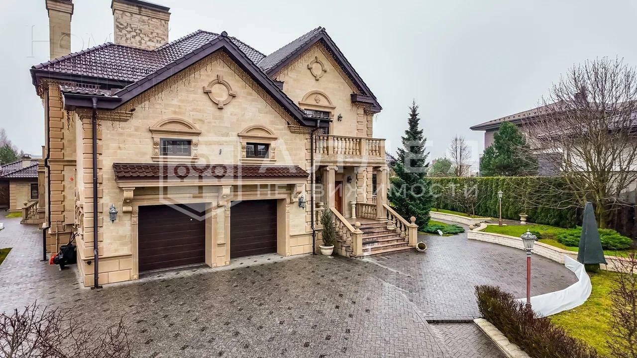 2-этажный коттедж 640 м² с отделкой