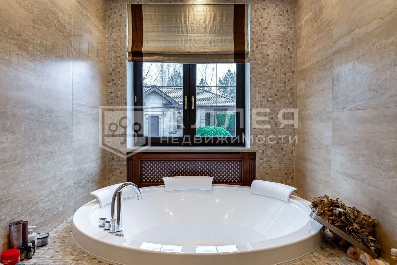 2-этажный коттедж 640 м² с отделкой