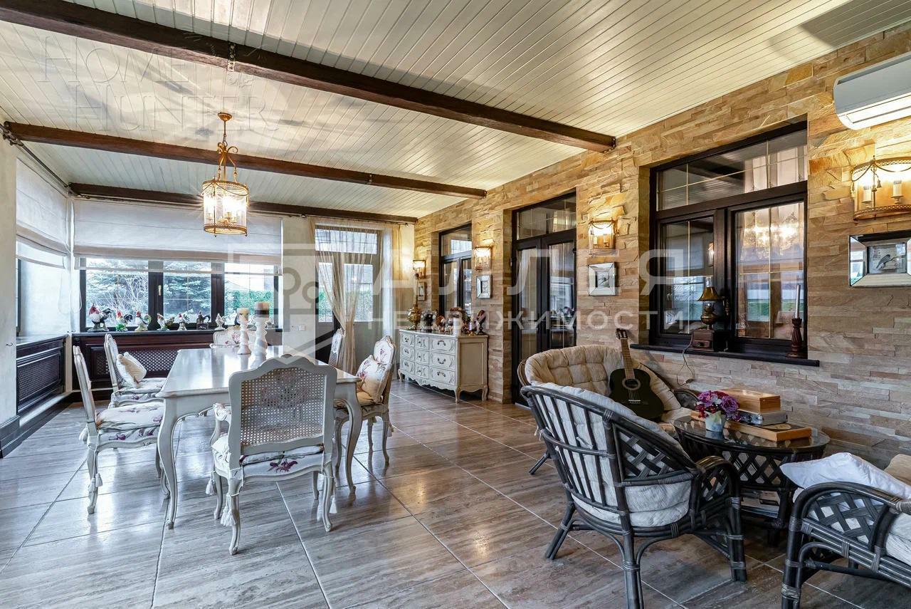 2-этажный коттедж 640 м² с отделкой