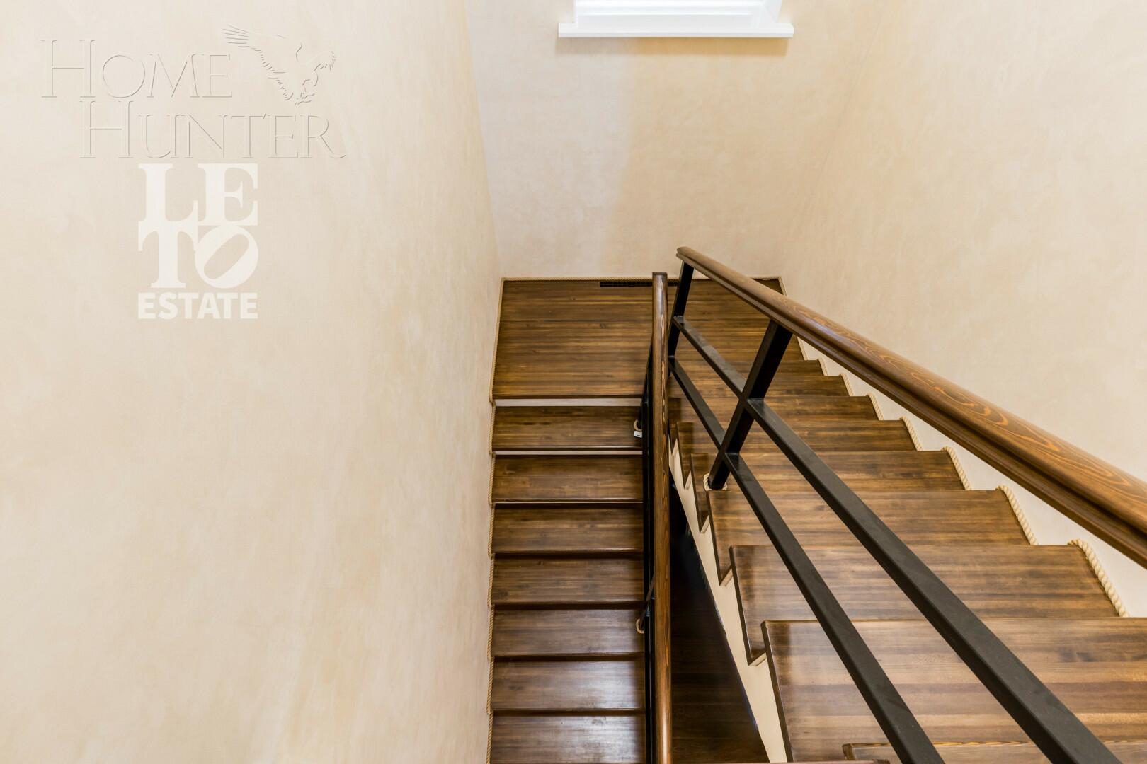 2-этажный коттедж 440 м² с отделкой