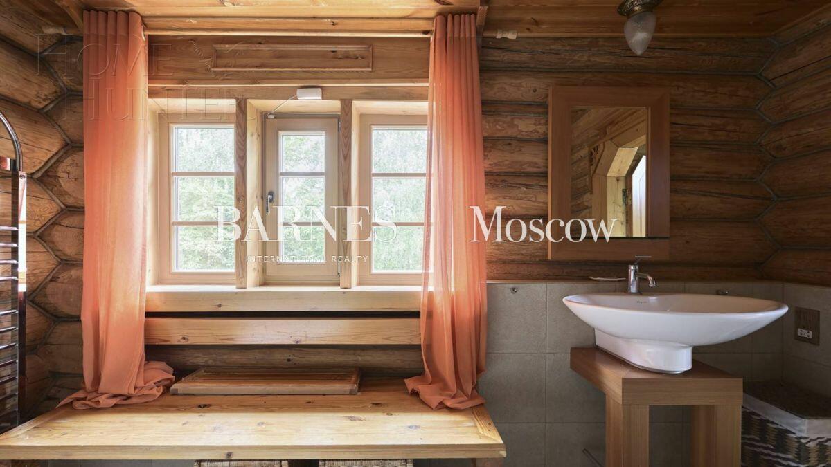 2-этажный коттедж 620 м² с отделкой