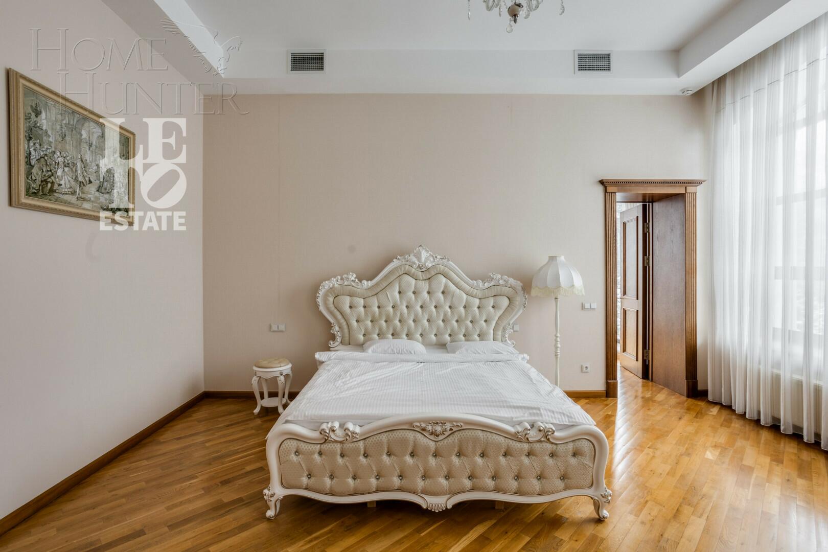 2-этажный коттедж 3 550 м² с отделкой