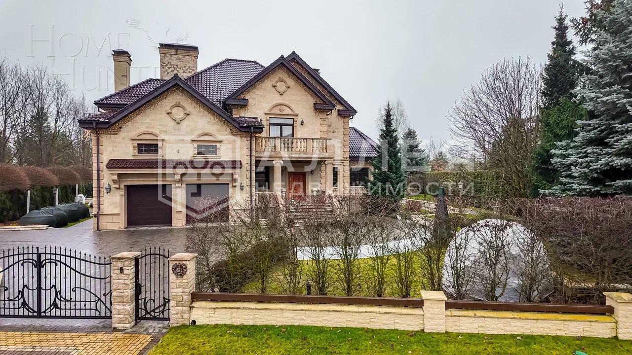 2-этажный коттедж 640 м² с отделкой