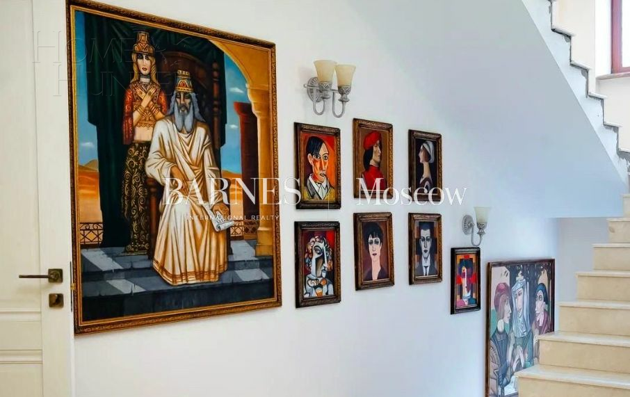 2-этажный коттедж 550 м² с отделкой