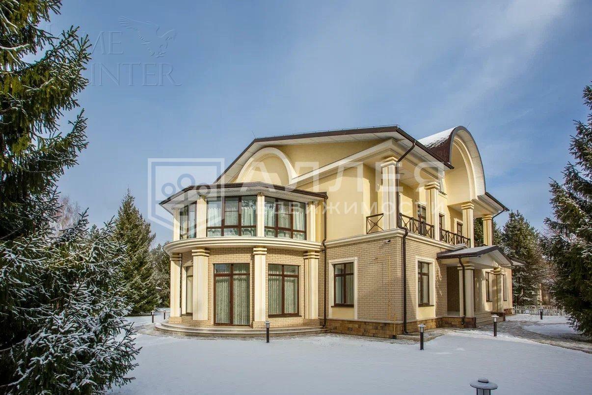 2-этажный коттедж 370 м² с отделкой