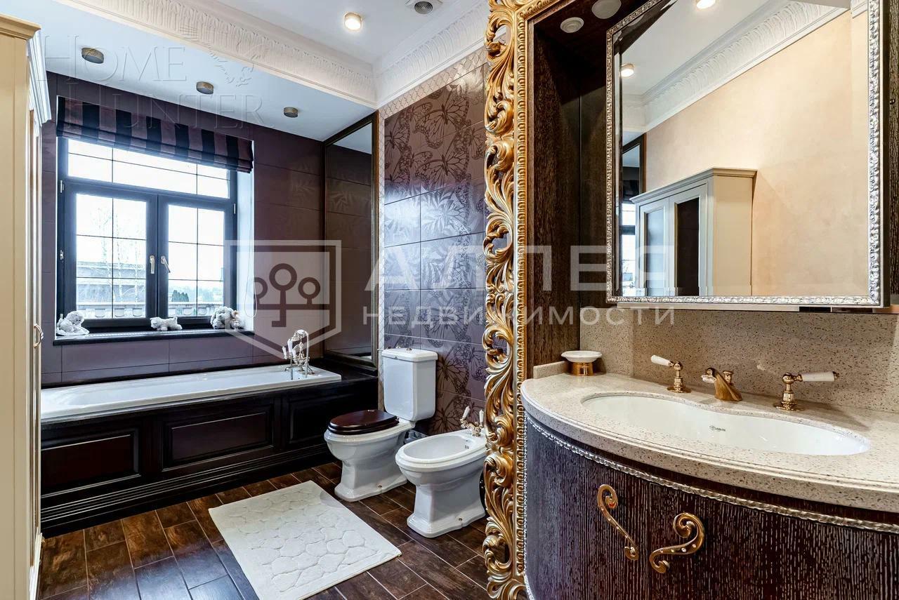 2-этажный коттедж 640 м² с отделкой