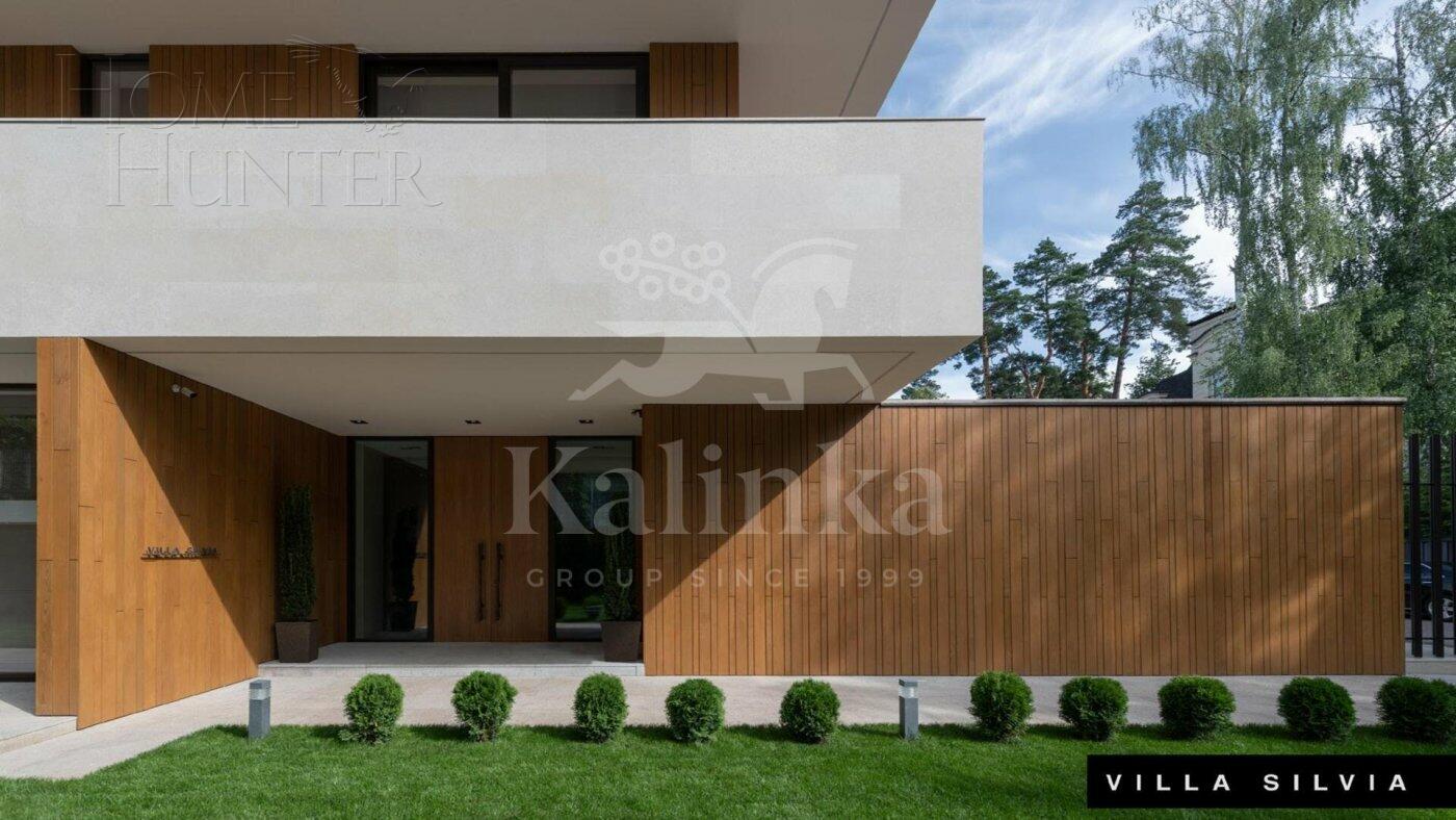 3-этажный коттедж 1 500 м² с отделкой