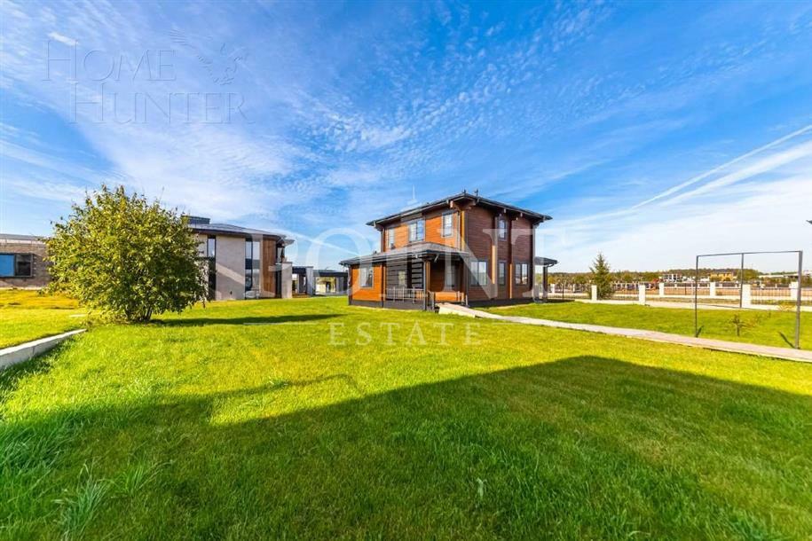 2-этажный коттедж 164.1 м² с отделкой