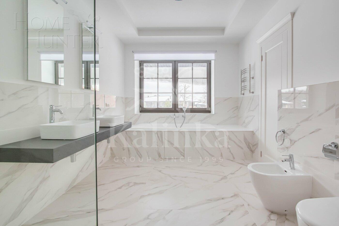 2-этажный коттедж 422.5 м² с отделкой