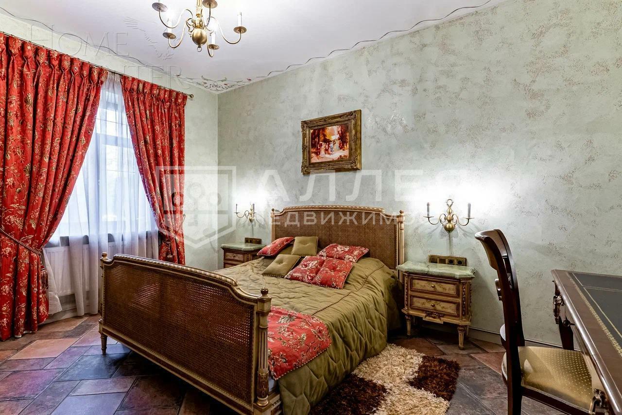 2-этажный коттедж 640 м² с отделкой