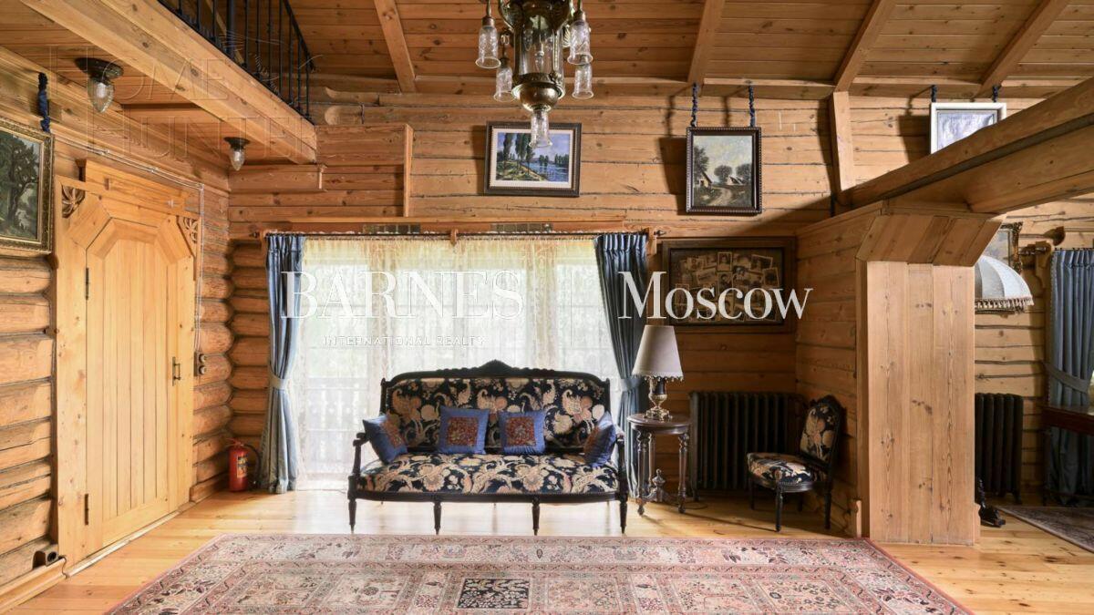 2-этажный коттедж 620 м² с отделкой