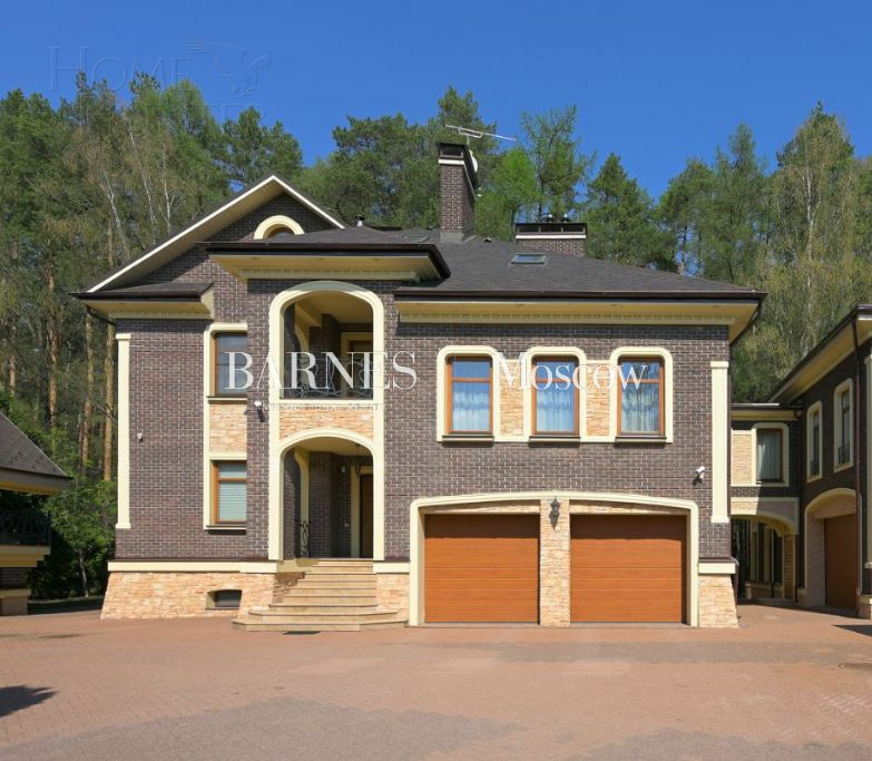 2-этажный коттедж 920 м² с отделкой