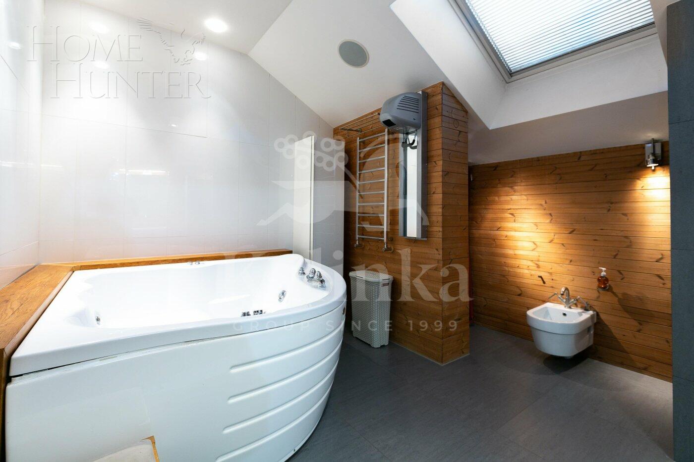 2-этажный коттедж 325 м² с отделкой