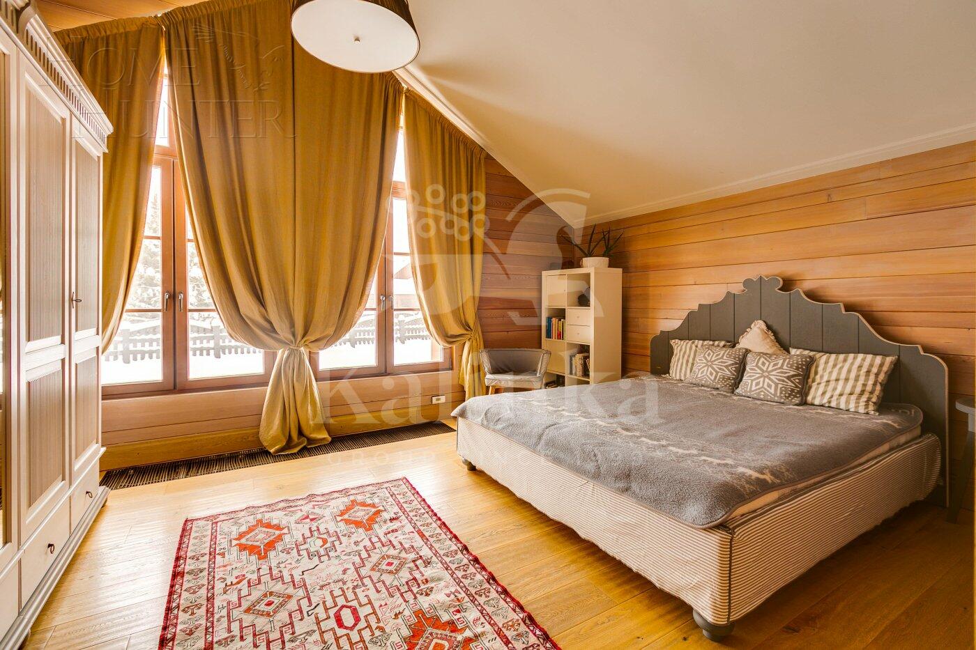 2-этажный коттедж 325 м² с отделкой