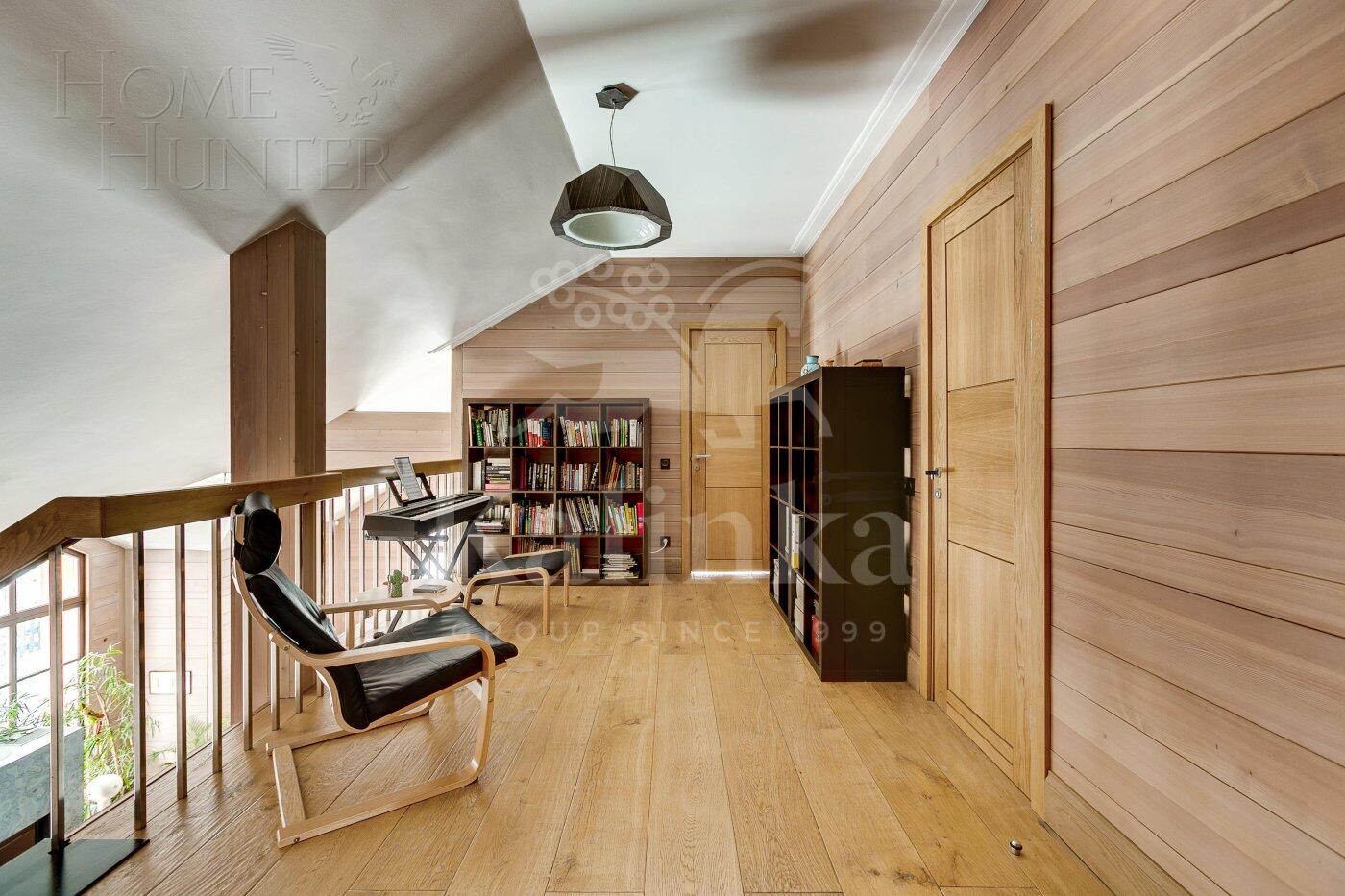 2-этажный коттедж 325 м² с отделкой