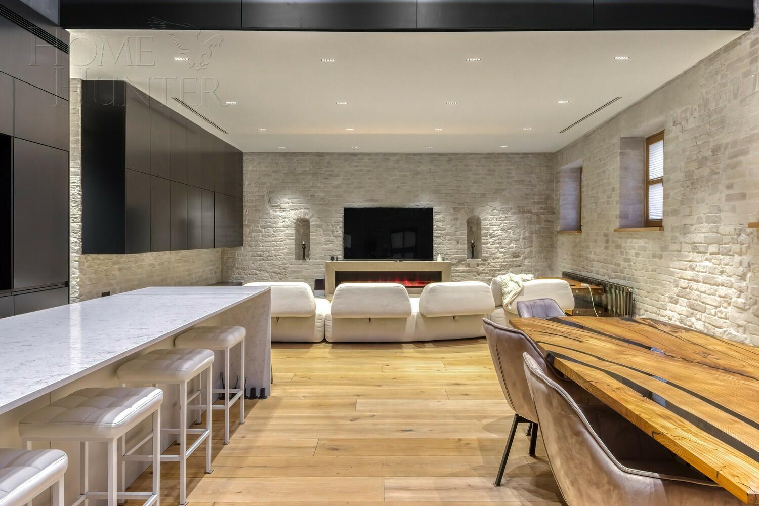 2-УРОВНЕВЫЙ ТАУНХАУС С ОТДЕЛКОЙ 165 М² НА 1 ЭТАЖЕ