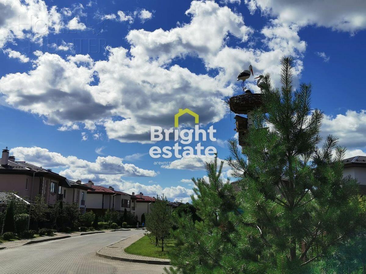 Участок 10.6 сот. в охраняемом поселке