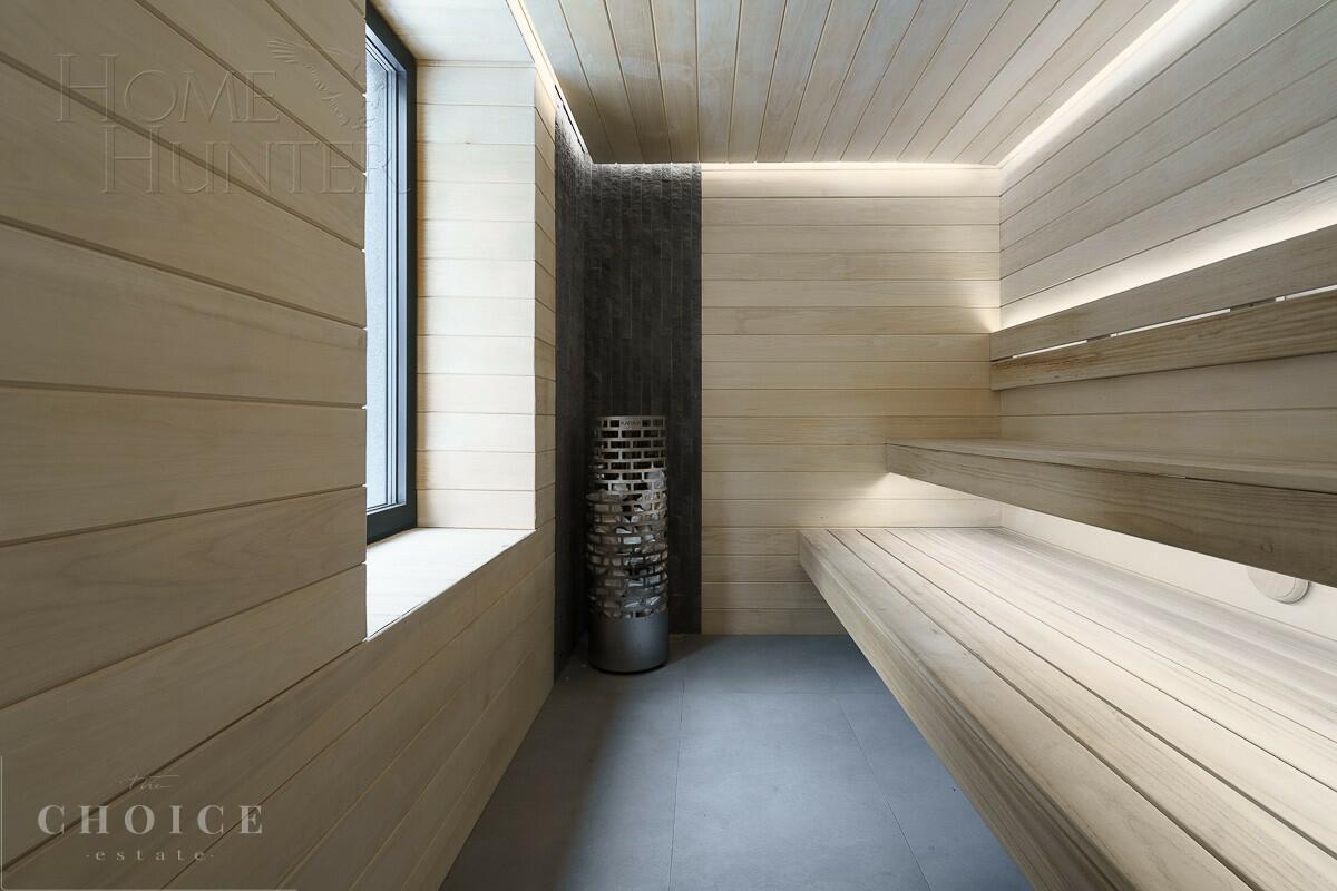 2-этажный коттедж 500 м² с отделкой