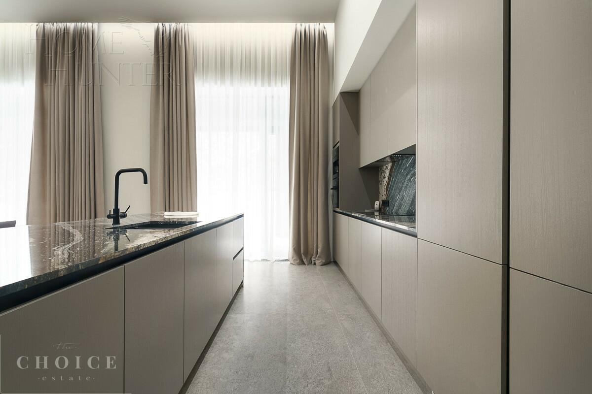 2-этажный коттедж 500 м² с отделкой