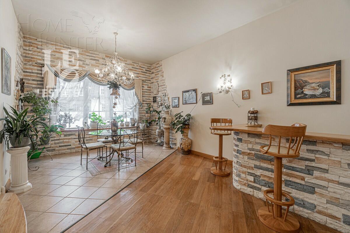 4-этажный коттедж 584 м² с отделкой