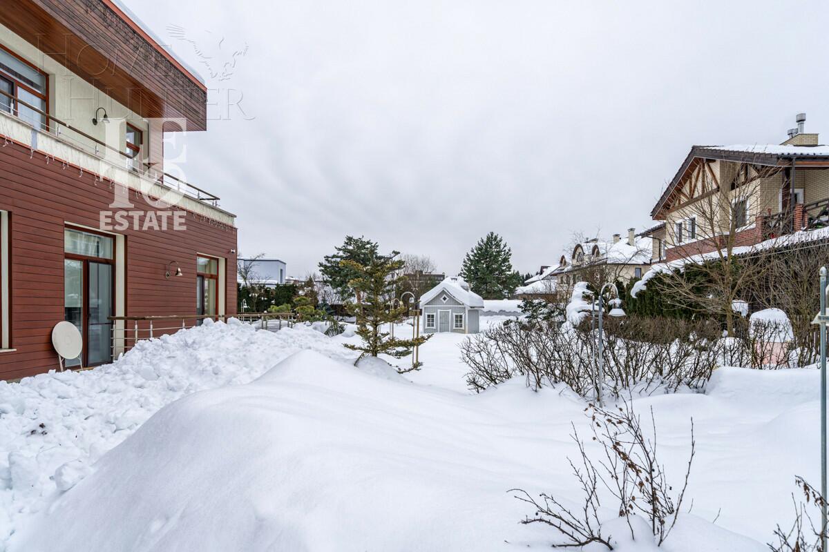 2-этажный коттедж 1 129 м² с отделкой