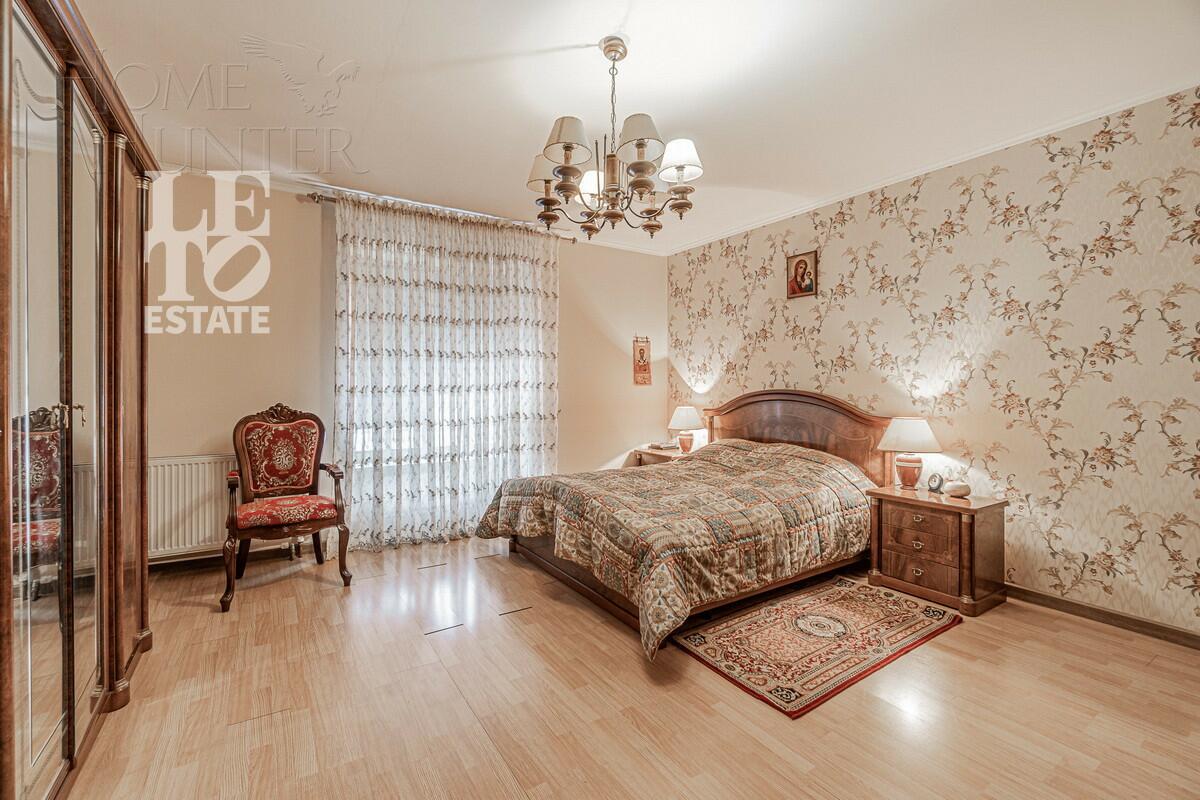 4-этажный коттедж 584 м² с отделкой