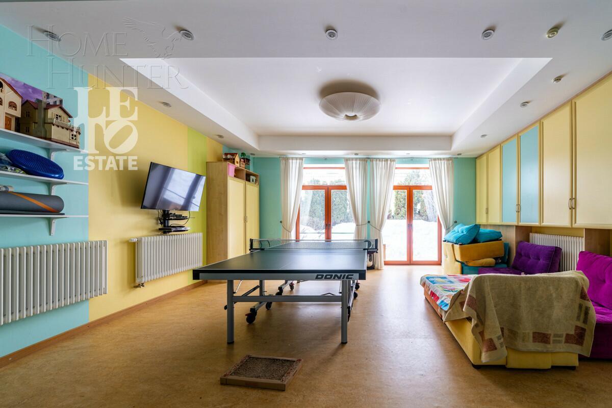 2-этажный коттедж 1 129 м² с отделкой