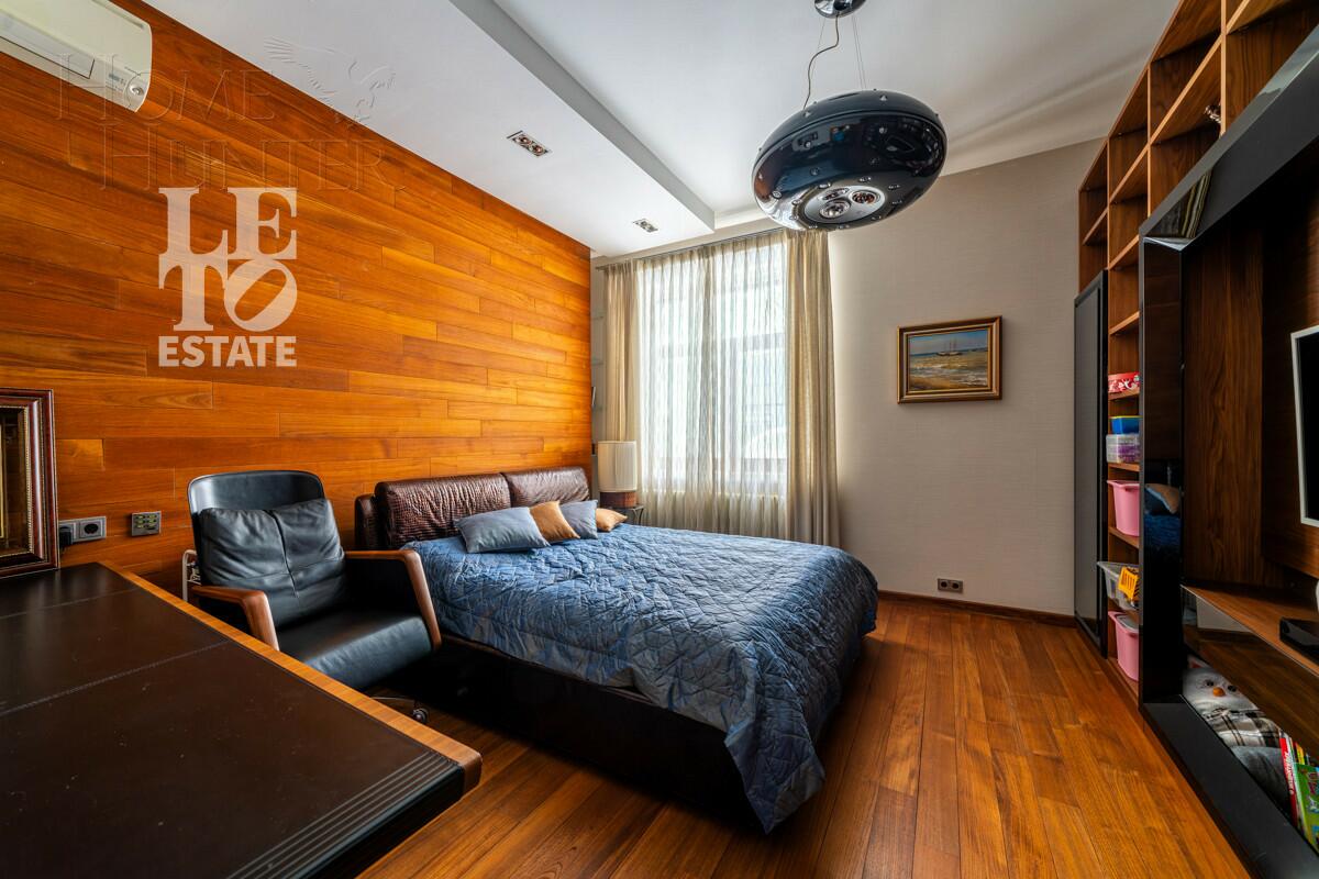 2-этажный коттедж 1 129 м² с отделкой