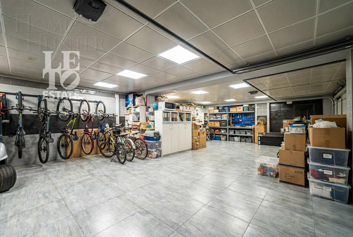 2-этажный коттедж 1 129 м² с отделкой