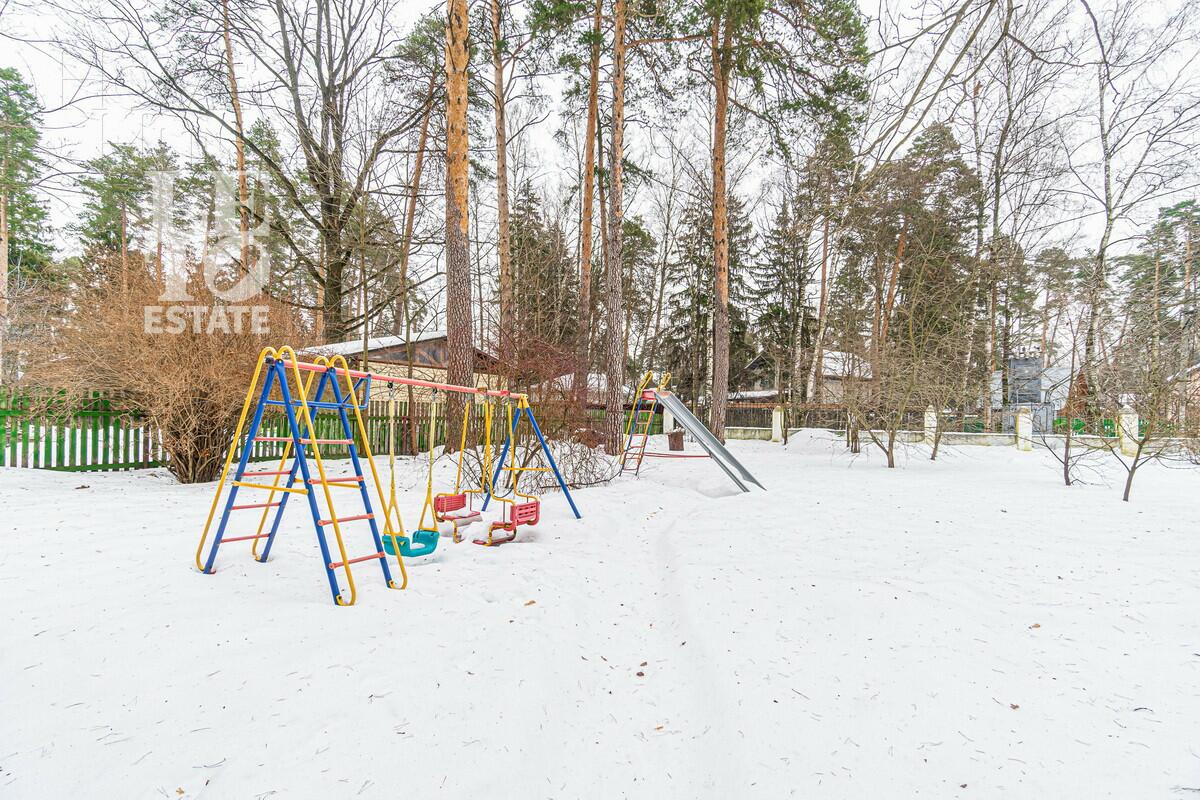 4-этажный коттедж 584 м² с отделкой