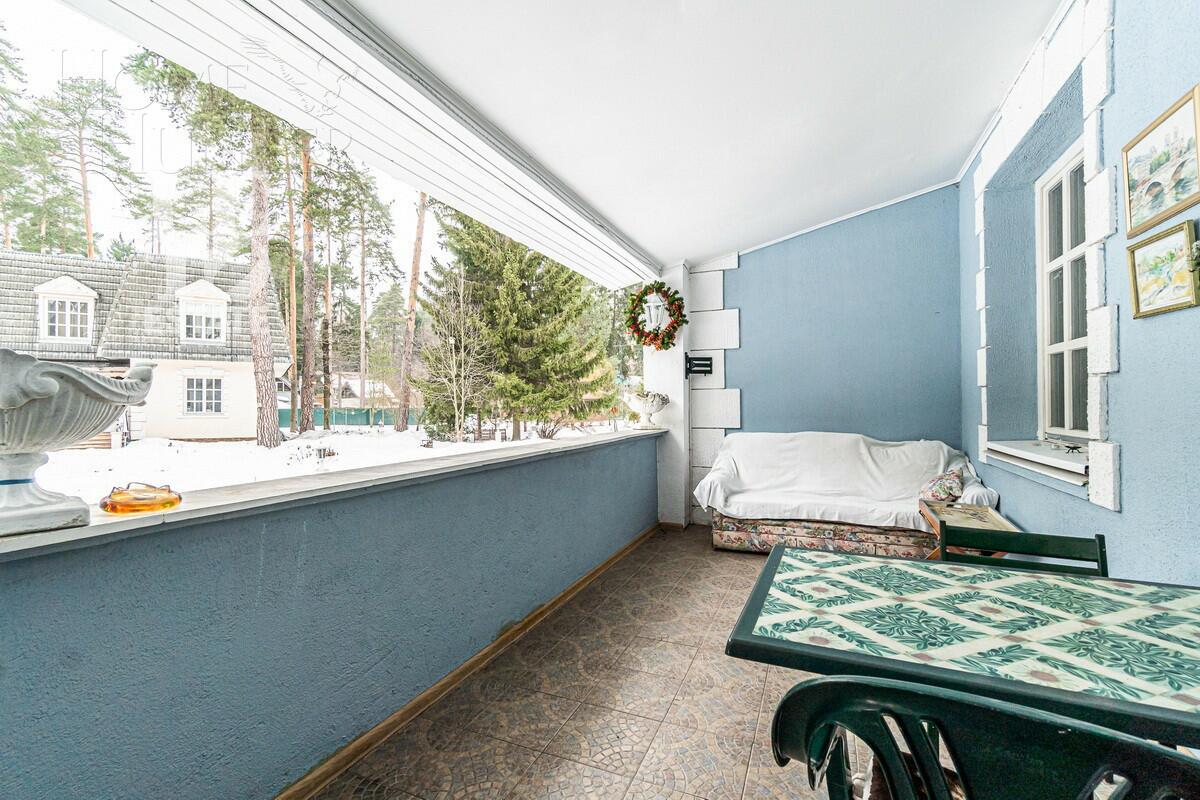 4-этажный коттедж 584 м² с отделкой