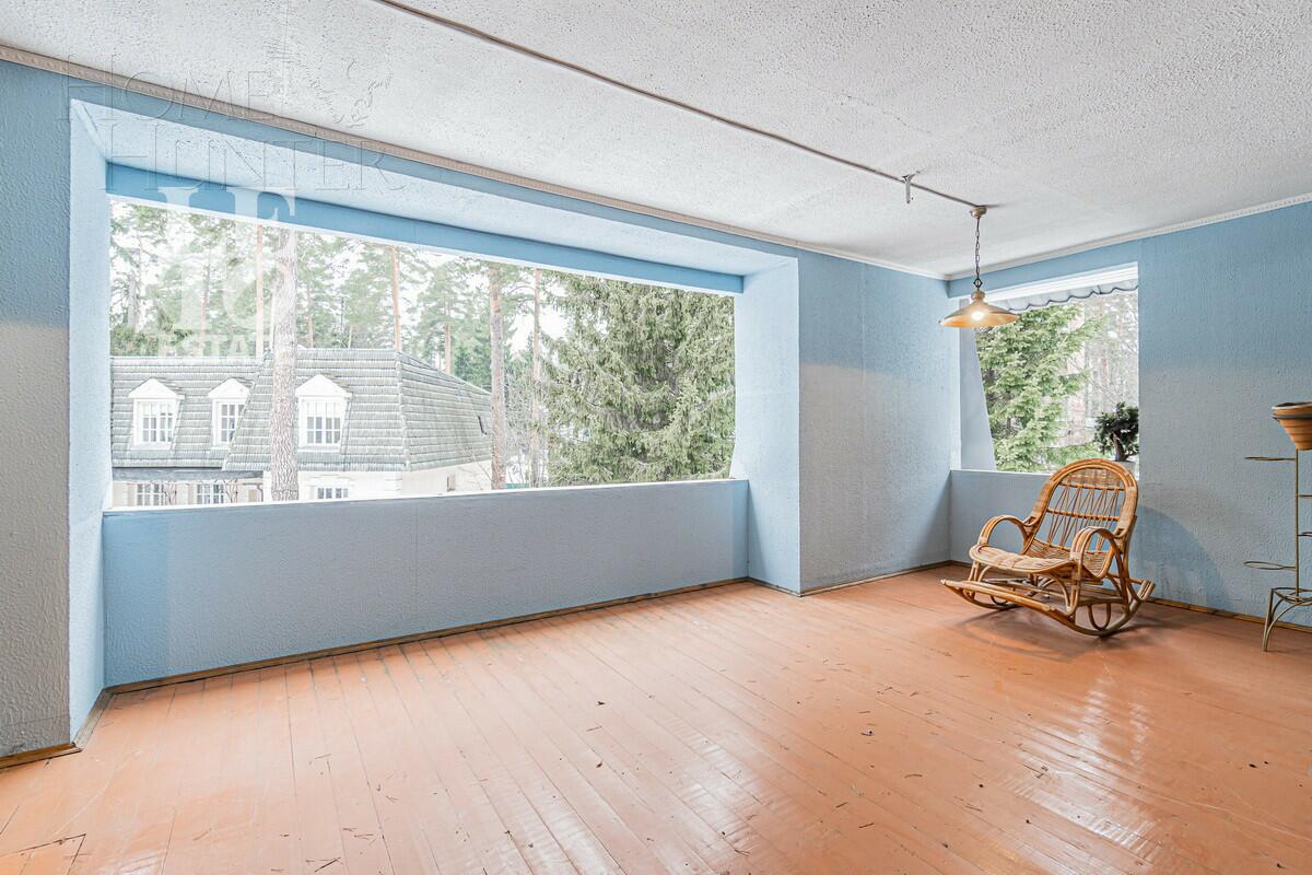 4-этажный коттедж 584 м² с отделкой