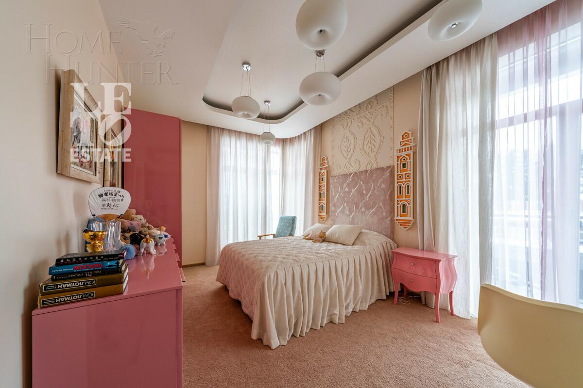 2-этажный коттедж 1 129 м² с отделкой