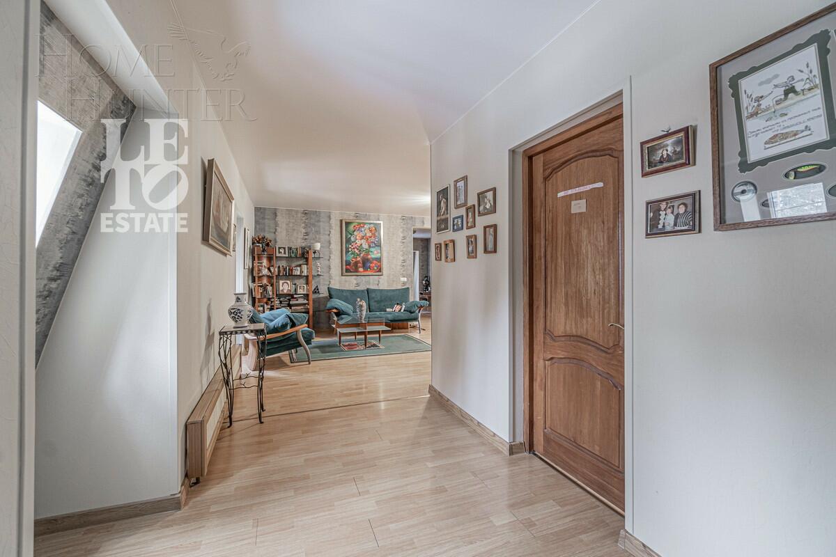 4-этажный коттедж 584 м² с отделкой