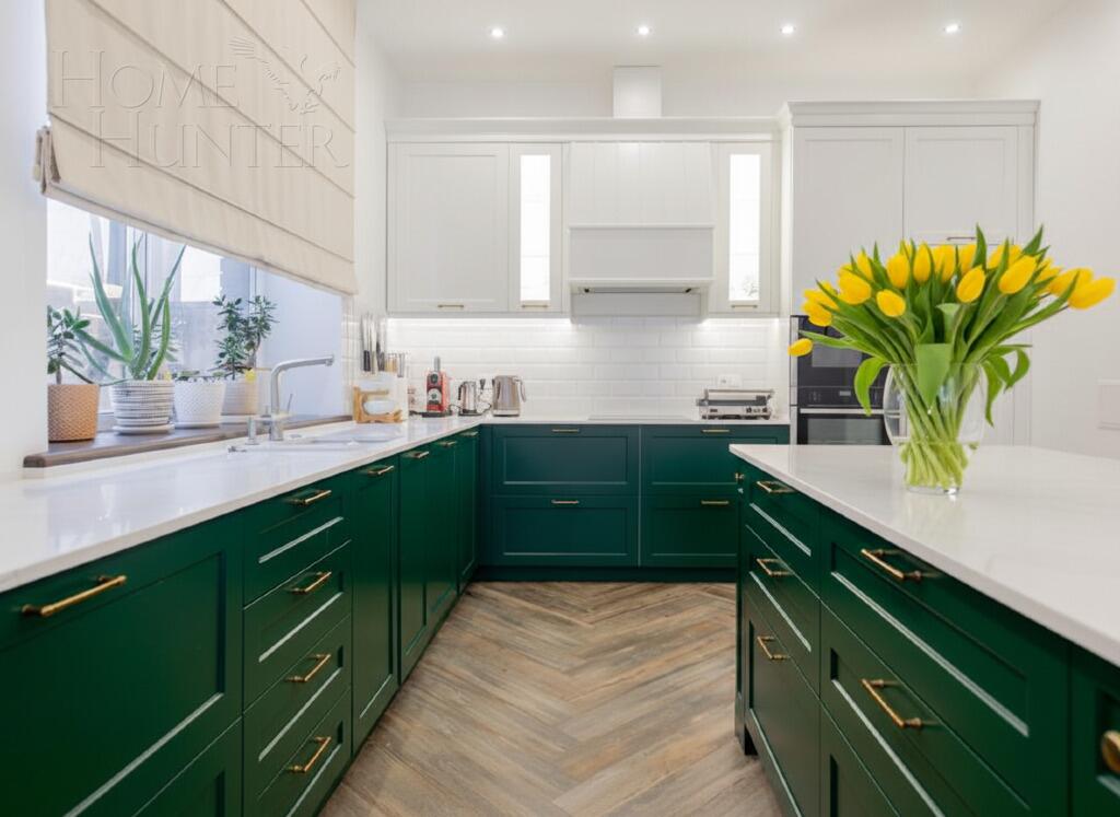 2-этажный коттедж 350 м² с отделкой