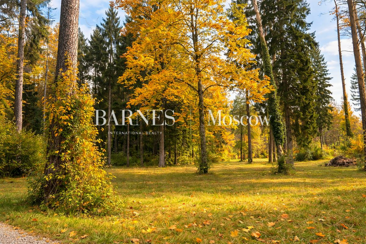 Участок 44 сот. в охраняемом поселке