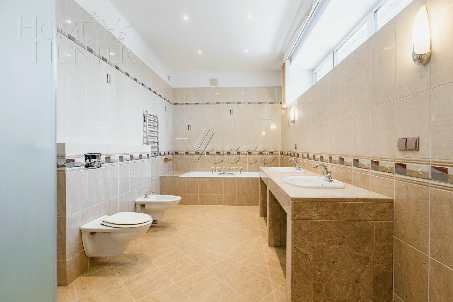 2-этажный коттедж 1 192 м² с отделкой