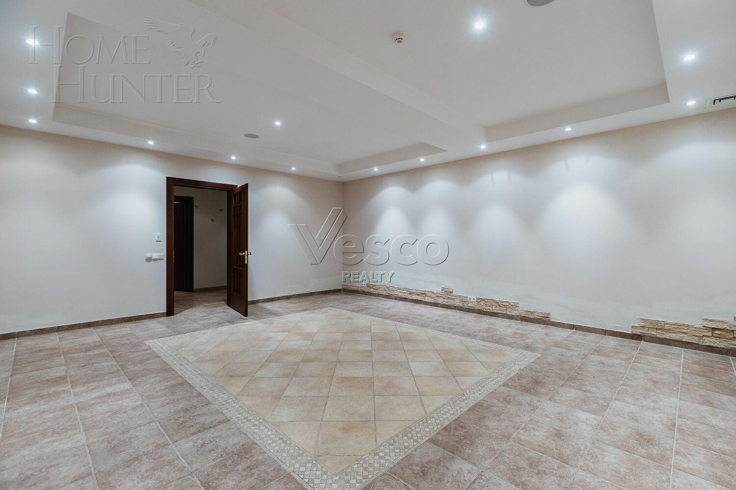 2-этажный коттедж 1 192 м² с отделкой