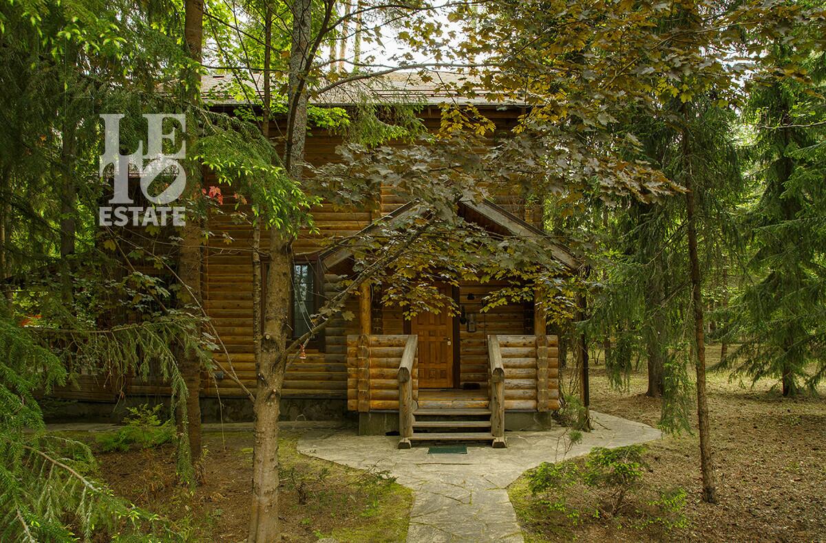 2-этажный коттедж 215.4 м² с отделкой