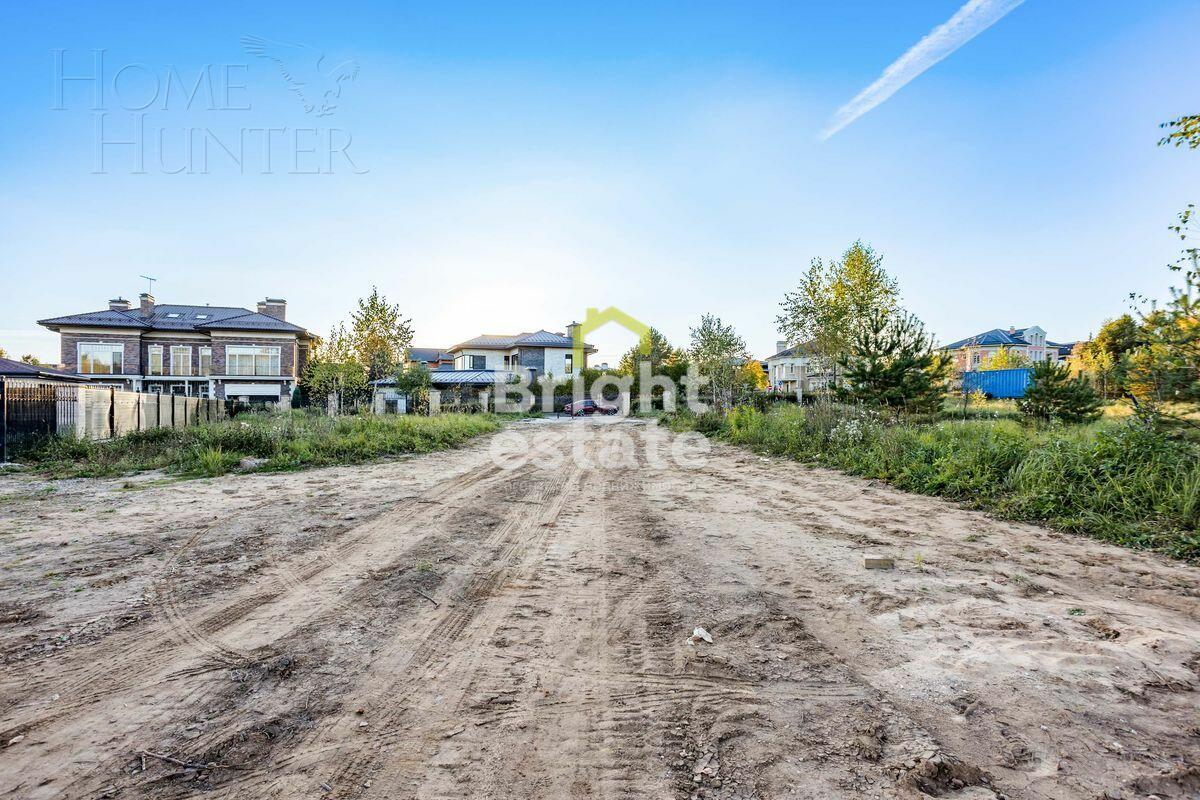 Участок 11 сот. в охраняемом поселке