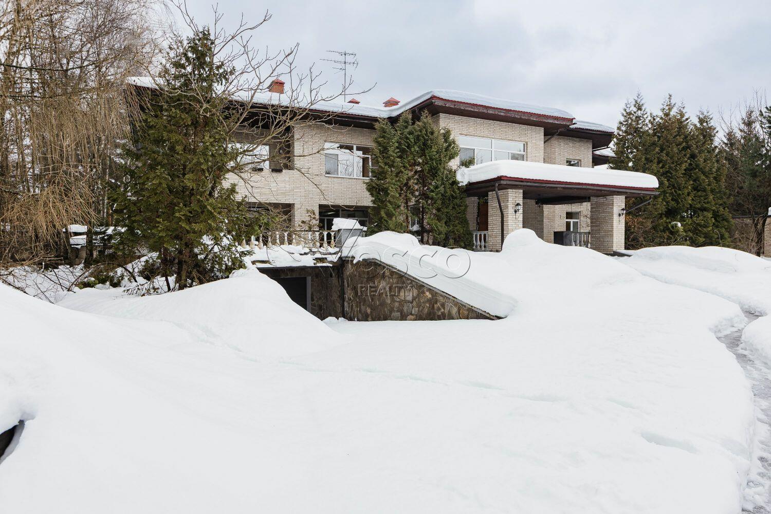 2-этажный коттедж 1 192 м² с отделкой