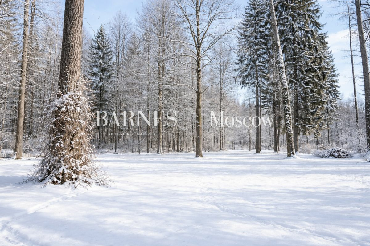 Участок 44 сот. в охраняемом поселке