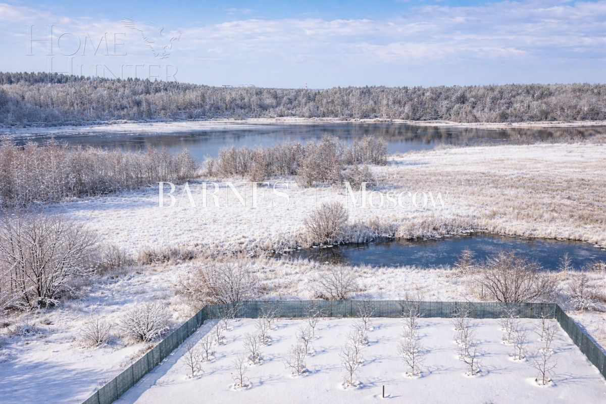 Участок 21 сот. в охраняемом поселке