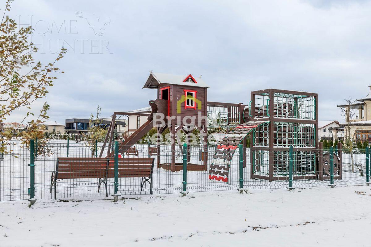 2-этажный таунхаус 170.5 м² с отделкой