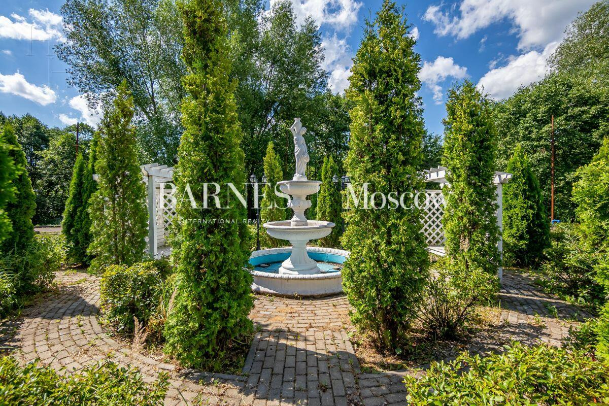 2-этажный коттедж 700 м² с отделкой