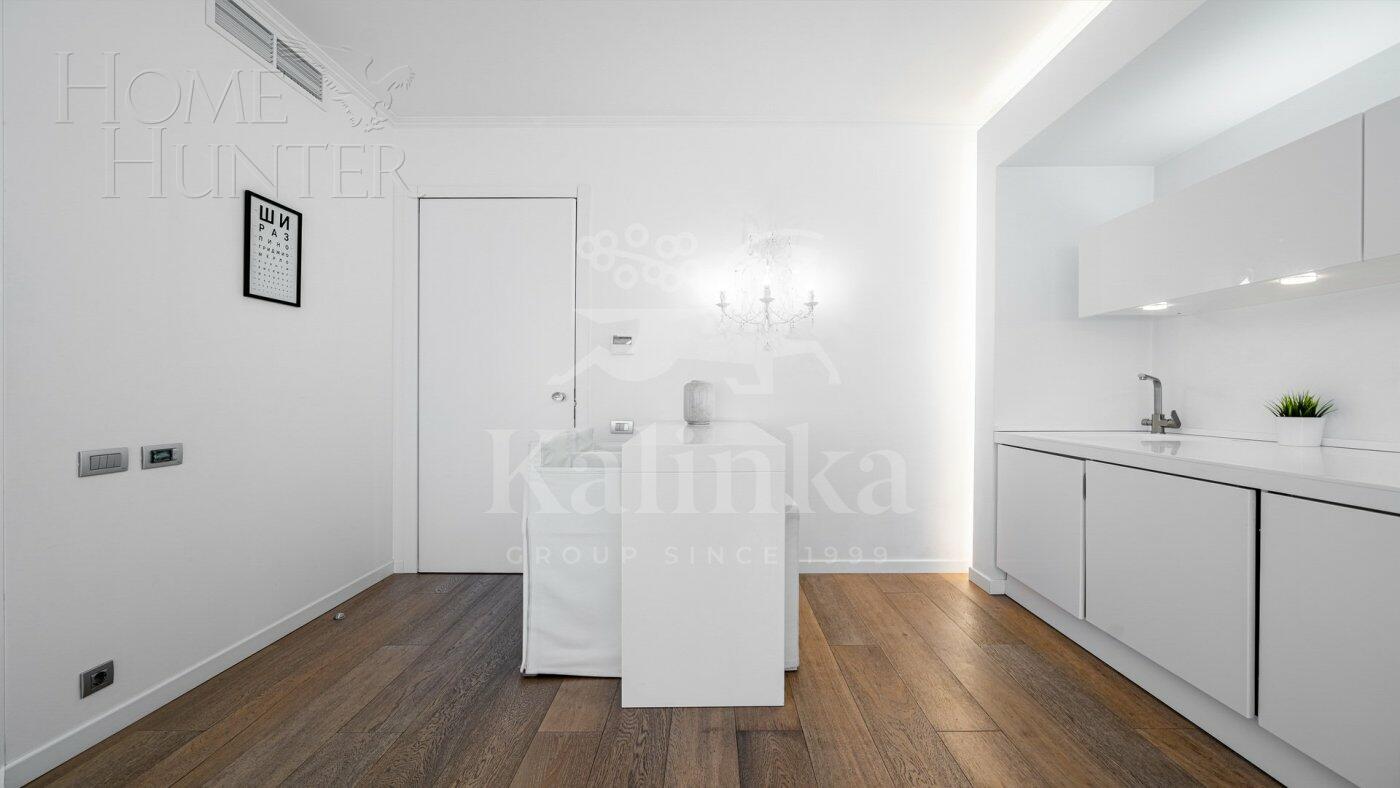 5-КОМН. КВАРТИРА С ОТДЕЛКОЙ 206 М² НА 5 ЭТАЖЕ