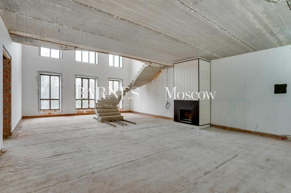 2-этажный коттедж 1 120 м² без отделки