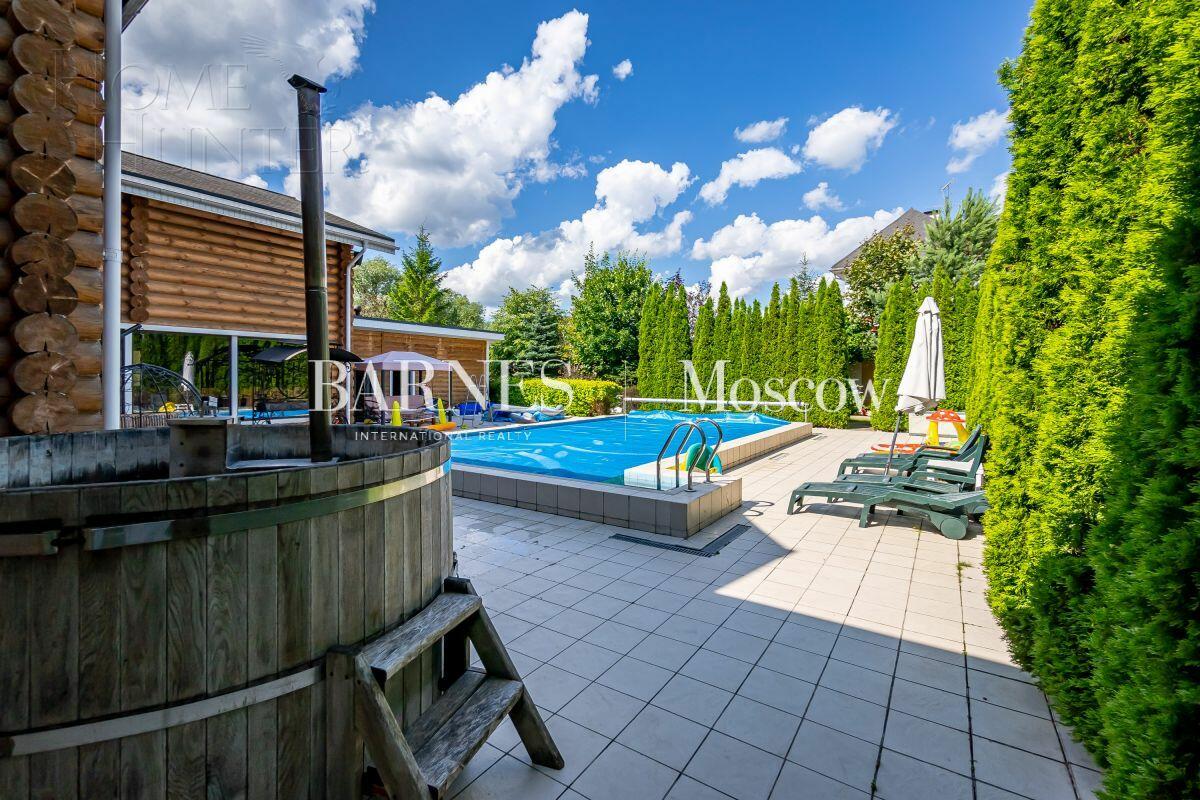 2-этажный коттедж 700 м² с отделкой