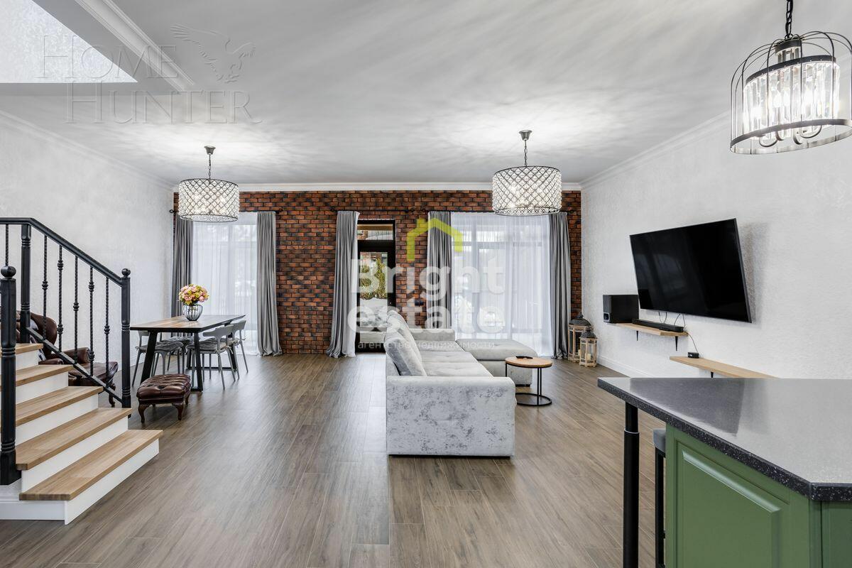 2-этажный таунхаус 170.5 м² с отделкой